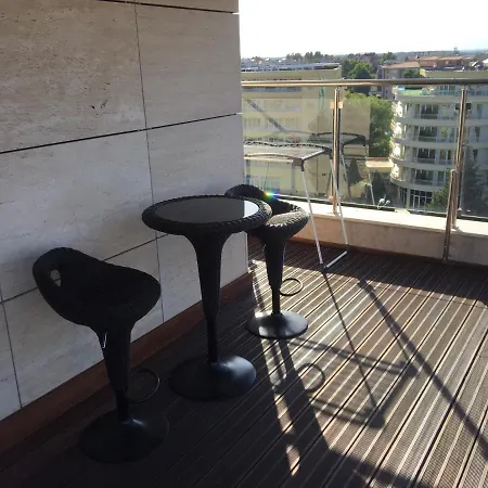 Peter House Apartment *